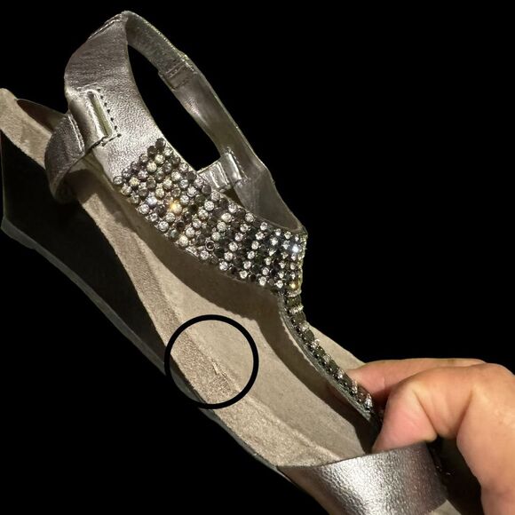 Kelly & Katie Sandals, Size 8 - Picture 9 of 9